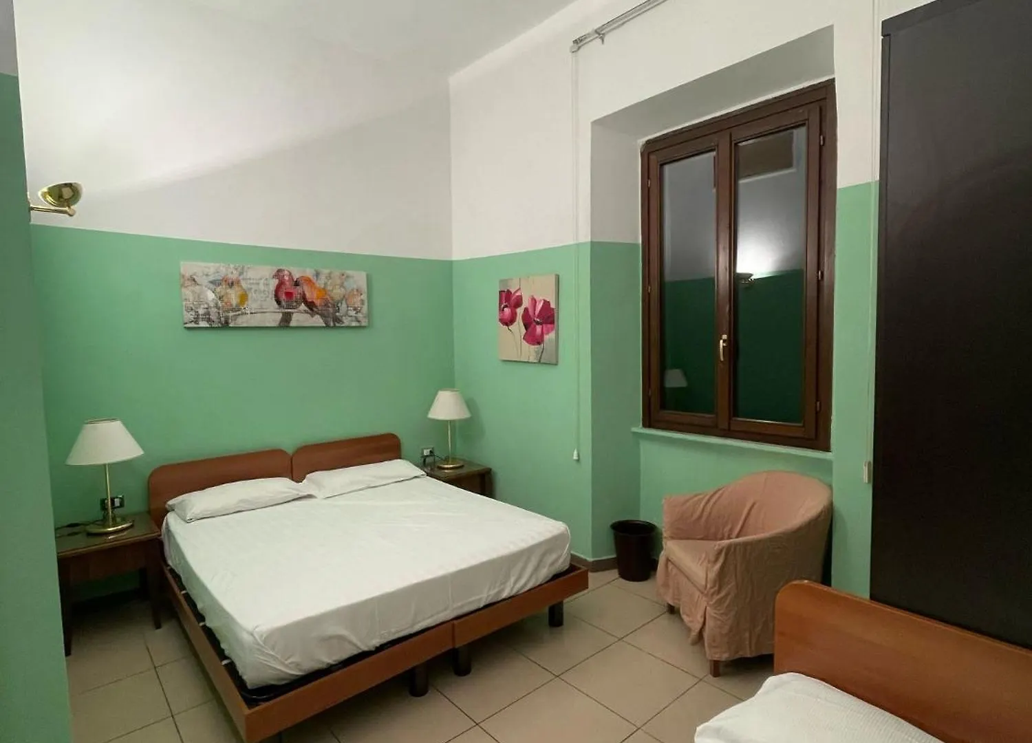 San Lorenzo Accommodation Two Ρώμη Πανσιόν